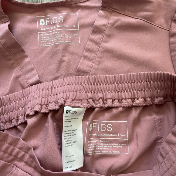 Mauve Figs Scrub Set - Picture 4 of 4